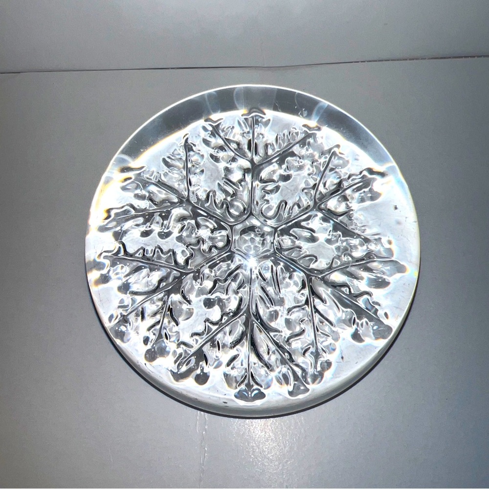 Vintage Genuine Lead Crystal Paperweight Made in France Snowflake
